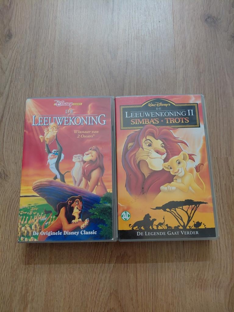 Disney Classic De Leeuwenkoning 1 en 2 videobanden., Alle leeftijden, Ophalen of Verzenden, Gebruikt, Tekenfilms en Animatie
