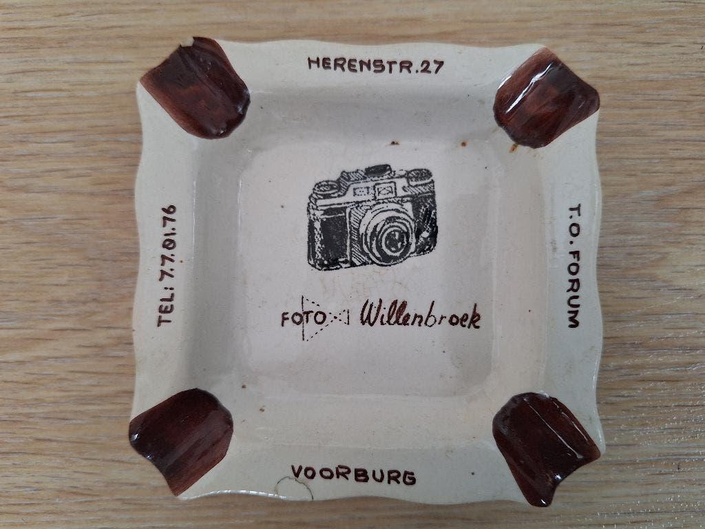 asbak vintage handpainted, Verzamelen, Rookartikelen, Aanstekers en Luciferdoosjes, Gebruikt, Asbak, Ophalen of Verzenden