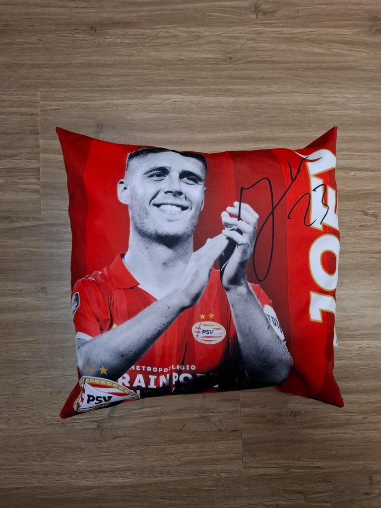 PSV sierkussen Joey Veerman, Ophalen of Verzenden, Zo goed als nieuw, Rood, Vierkant
