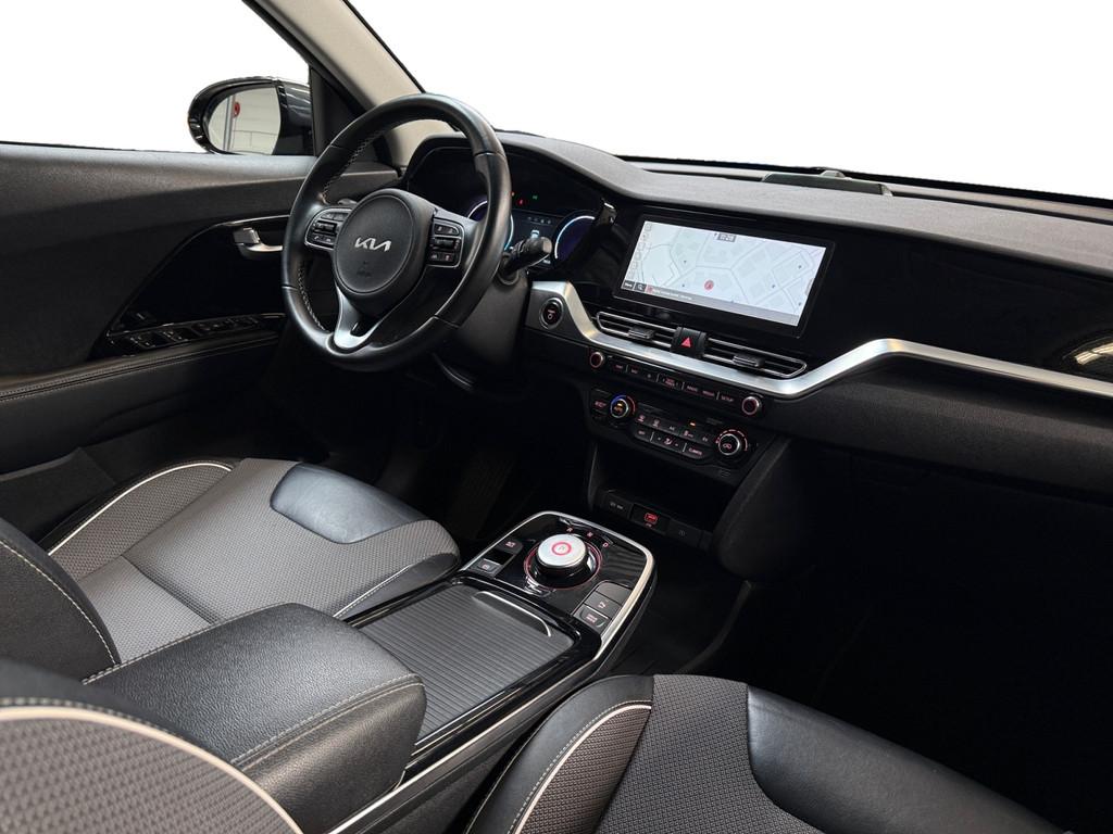 Kia e-Niro 64kWh DynamicLine, 12 maanden, Gebruikt, Origineel Nederlands, Zilver of Grijs