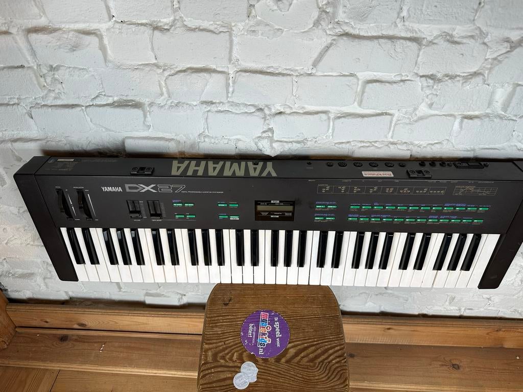 Yamaha DX27 Synthesizer, Muziek en Instrumenten, Synthesizers, Gebruikt, 61 toetsen, Yamaha, Met midi-aansluiting, Ophalen of Verzenden