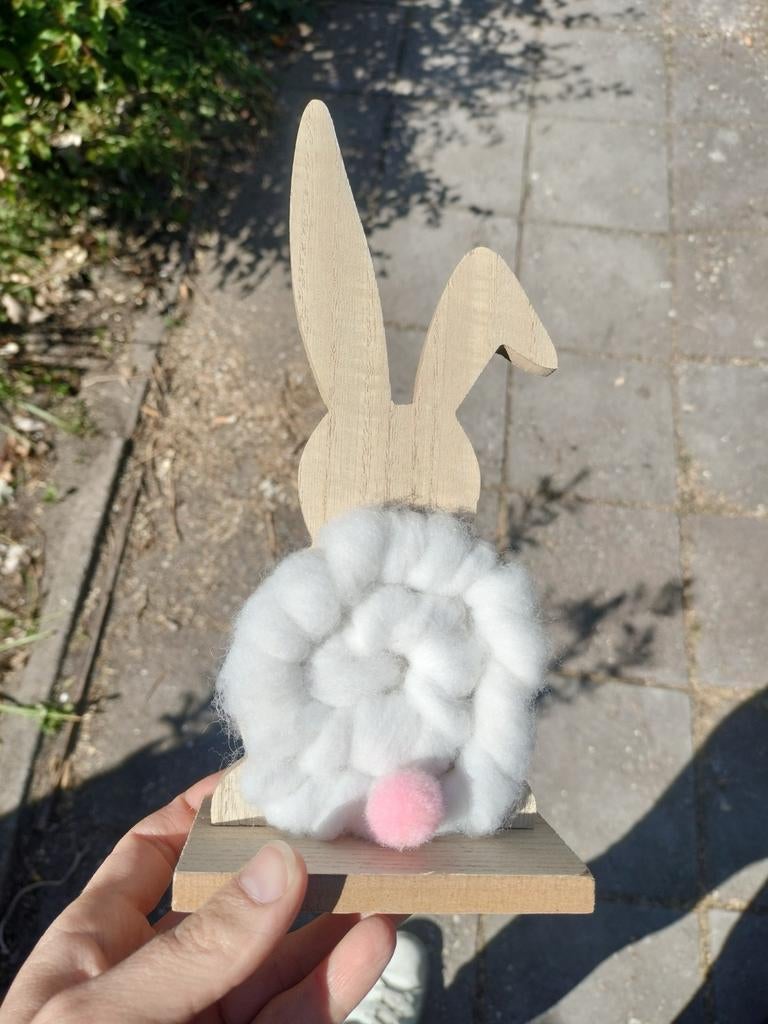 Decoratieve houten konijn, Diversen, Pasen, Ophalen