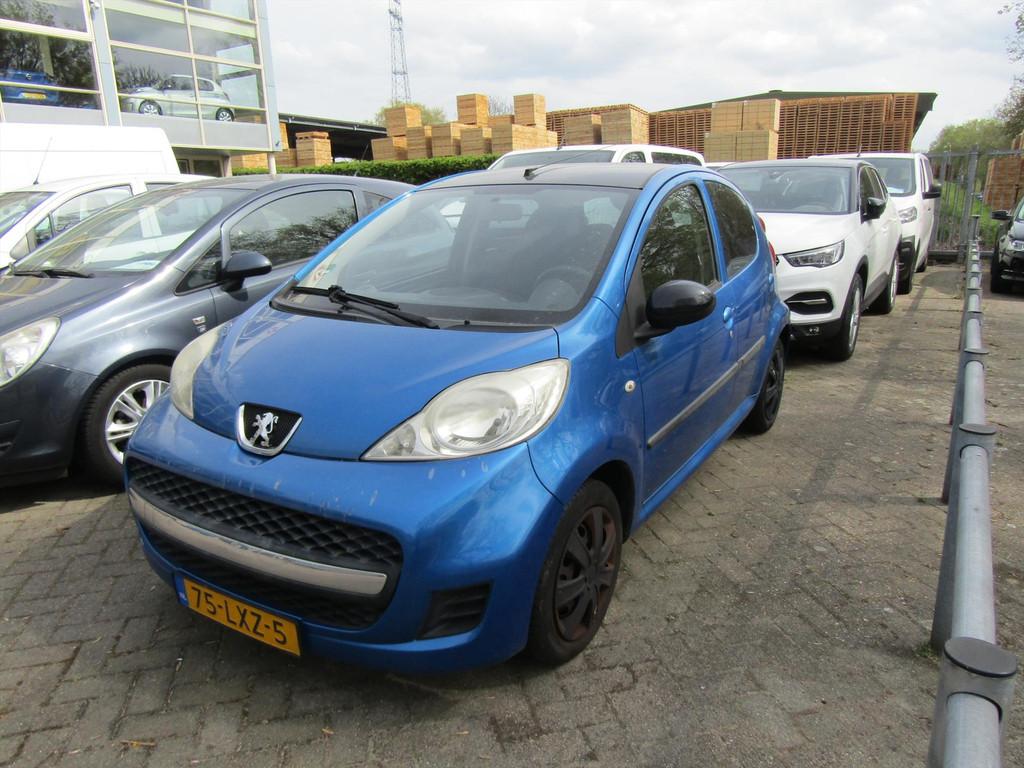 Peugeot 107 1.0 12V 5DR APK 01-08-2026, Auto's, Peugeot, Bedrijf, Te koop, ABS, Airbags, Centrale vergrendeling, Elektrische ramen