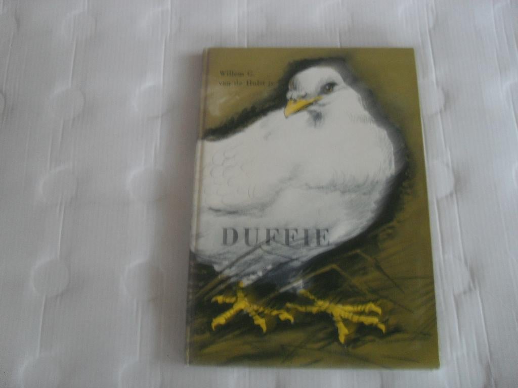 duffie - w.g. van de hulst jr., Ophalen of Verzenden, Gelezen, Fictie algemeen