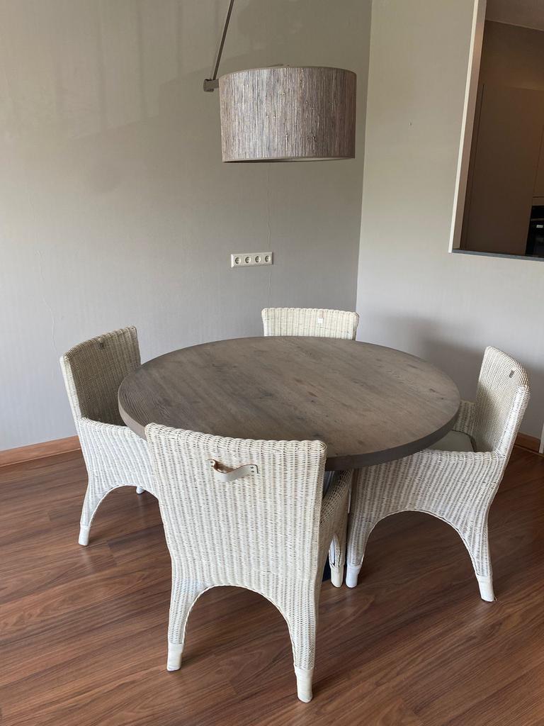 4 Riviera Maison witte rieten stoelen met kussens, Ophalen, Gebruikt, Wit, Riet of Rotan