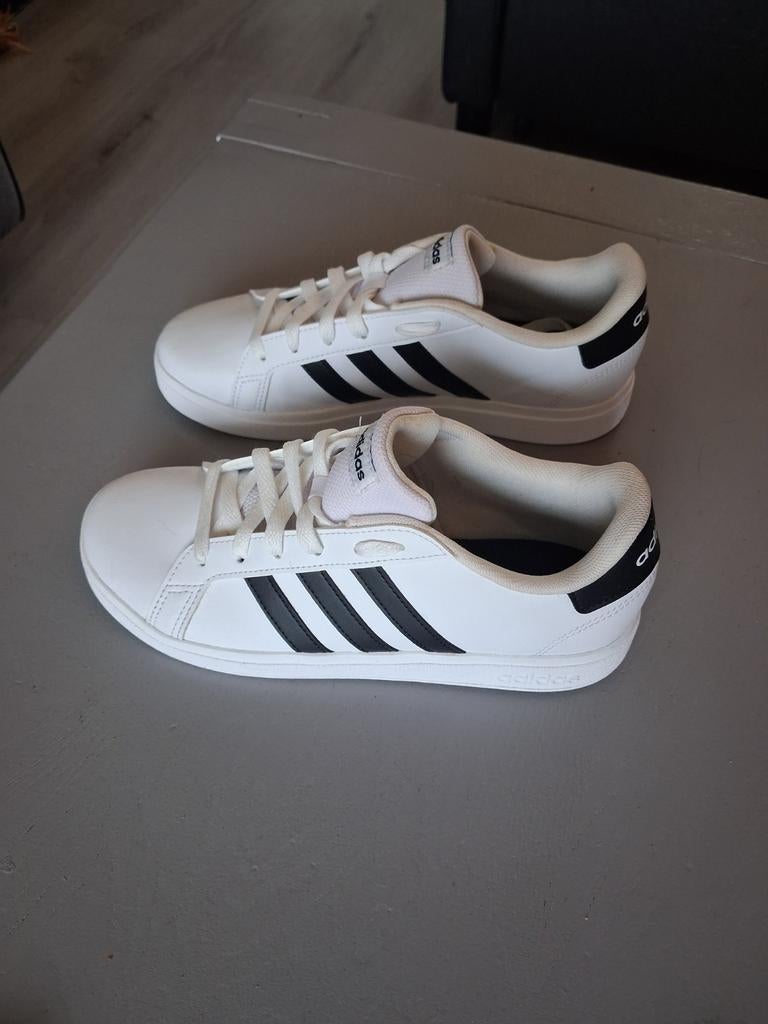 Nieuwe Adidas maat 38, Ophalen, Nieuw, Hardloopschoenen, Adidas