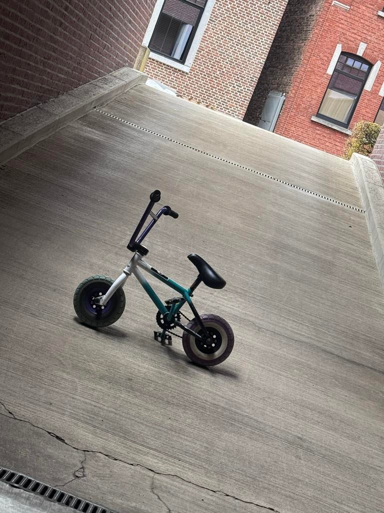 Mini BMX - Goede staat, direct rijklaar!, Fietsen en Brommers, Fietsen | Crossfietsen en BMX, Ophalen, Gebruikt, Staal, Minder dan 16 inch