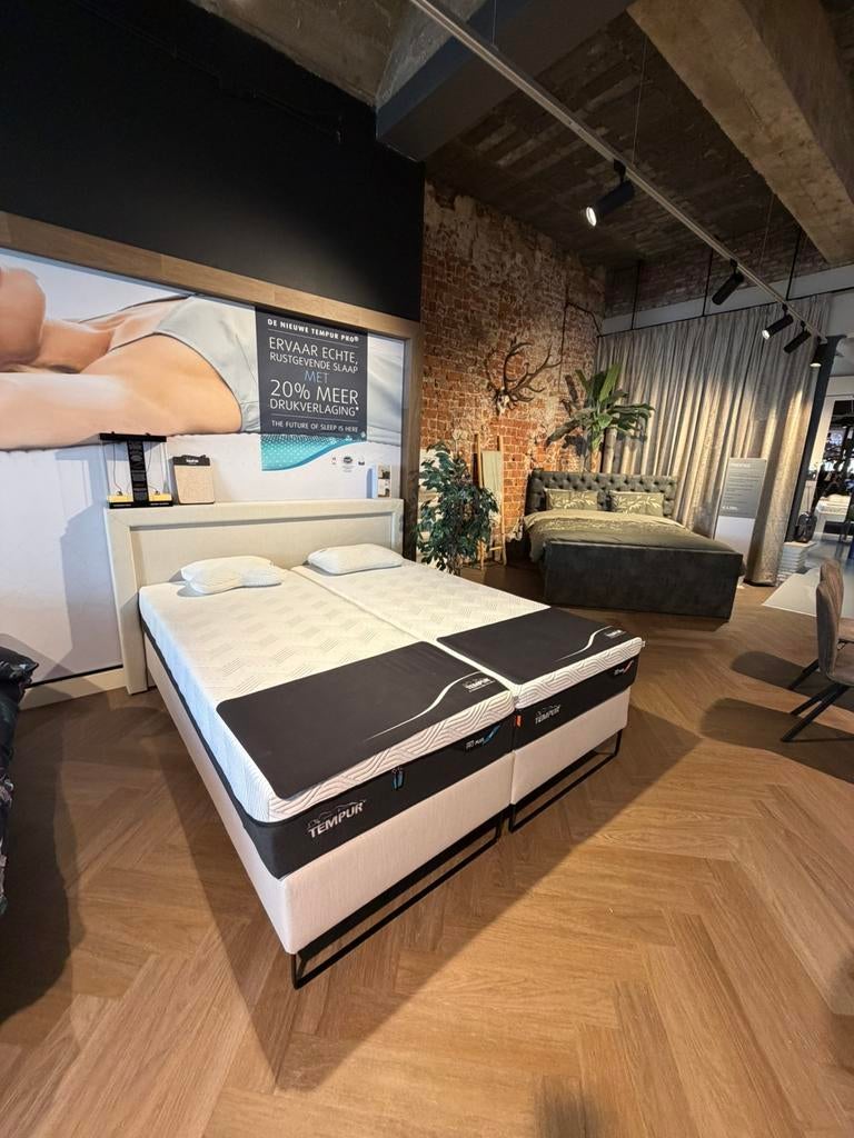 Santiago Boxspring 180/210 + Tempur PRO PLUS matras NIEUW!, 210 cm, Ophalen of Verzenden, 180 cm, Nieuw