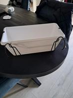 Witte bloembak met metalen houder, Kunststof, Gebruikt, Minder dan 30 cm, Ophalen of Verzenden