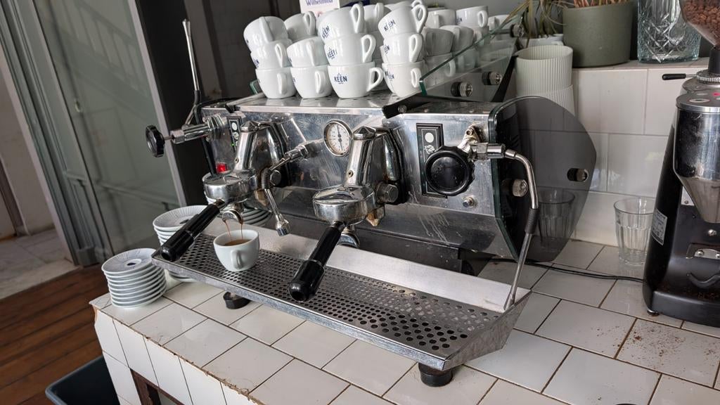 Kees van der Westen espressomachine - voor monteur/hobbyist, Stoompijpje, Espresso apparaat, 10 kopjes of meer, Gemalen koffie