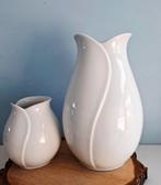 KPM Bavaria, 2 vintage witte keramische vazen in tulpvorm, Ophalen of Verzenden