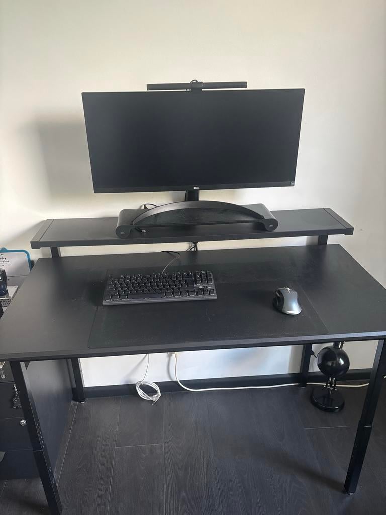 IKEA Uitvisning bureau met plank 120x60, Gebruikt, Spaanplaat of MDF, Ophalen of Verzenden, IKEA