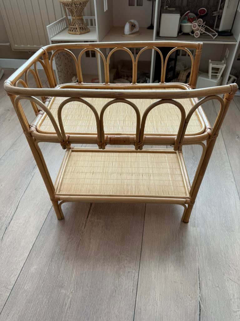 Rotan poppen commode, Ophalen, Zo goed als nieuw, Babypop
