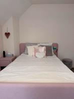 Comfortabel bed met nachtkastje en ronde stoel, Huis en Inrichting, Ophalen of Verzenden, Zo goed als nieuw, Overige maten, Stof