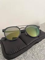 Moncler zonnebril zgan., Ophalen of Verzenden, Zo goed als nieuw, Bruin, Overige merken