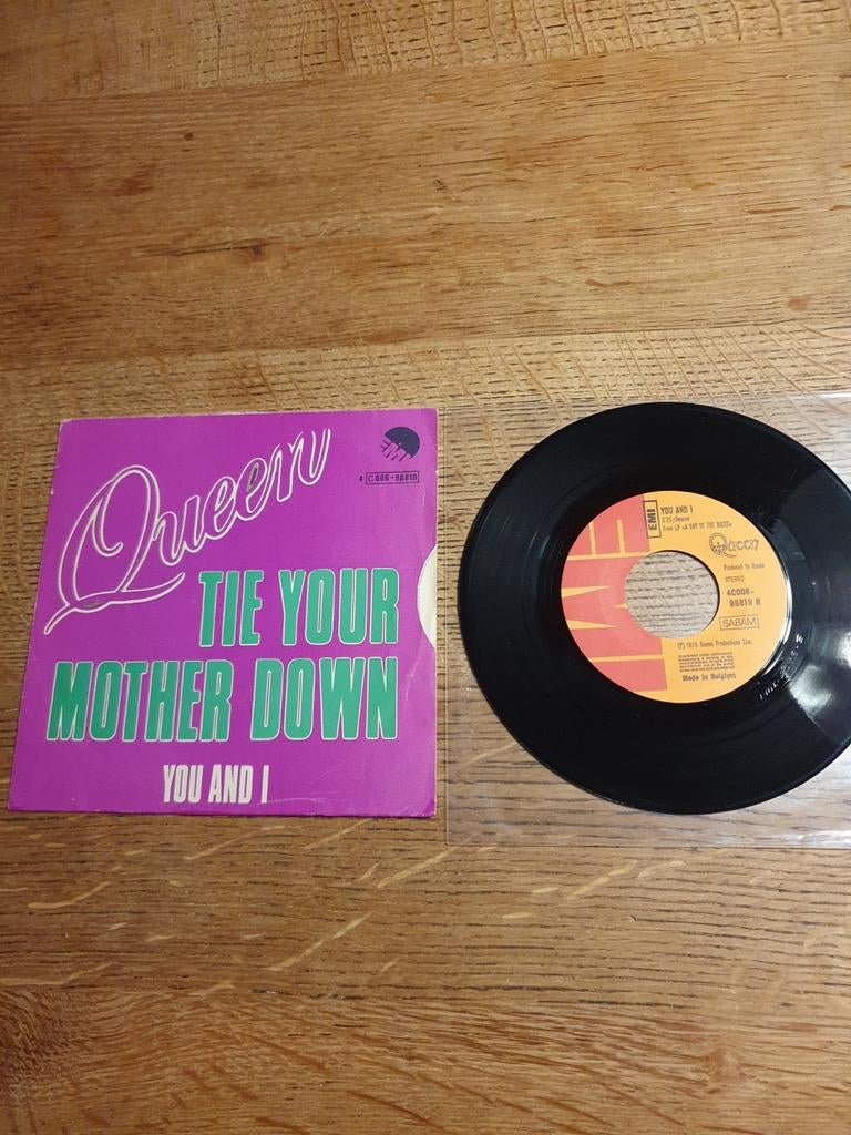 Queen 7" single - Tie your mother down Belgische persing, Ophalen of Verzenden, Gebruikt, Pop