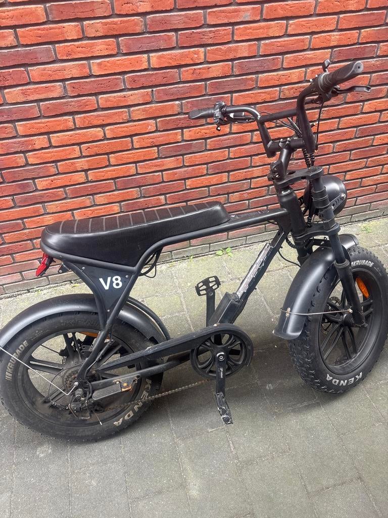 Fatbike V8, Fietsen en Brommers, Elektrische fietsen, Gebruikt, Overige merken, Minder dan 47 cm, 30 tot 50 km per accu, Ophalen
