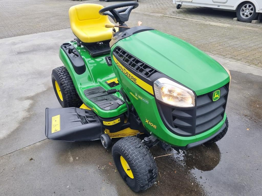 John Deere X106 Zitmaaier zeer nette staat., Tuin en Terras, Zitmaaiers, Ophalen of Verzenden