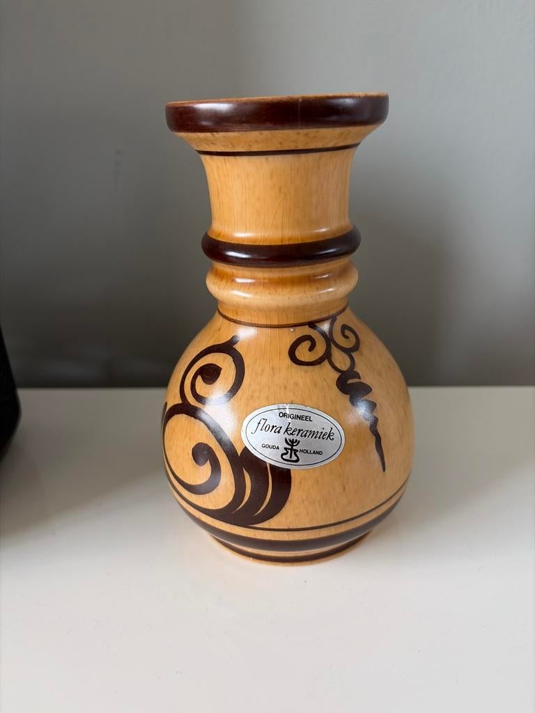 Vintage Flora Keramiek Argos vaas, Gouda, 16 cm, Antiek en Kunst, Ophalen