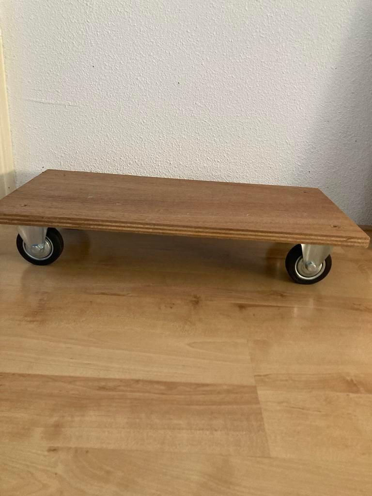 Houten verrijdbaar plateau / plantenroller, Ophalen of Verzenden, Zo goed als nieuw