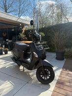 AGM VX50i Scooter - Zo goed als nieuw, slechts 1966 km!, Fietsen en Brommers, Ophalen, Zo goed als nieuw, Benzine, 50 cc