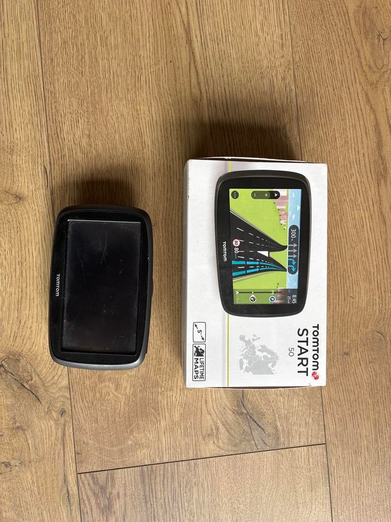 TomTom Start 50 Navigatiesysteem met doos, Ophalen of Verzenden, Gebruikt