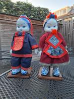 Set van 2 Chinese porseleinen poppen op standaard, Verzamelen, Ophalen, Gebruikt, Pop