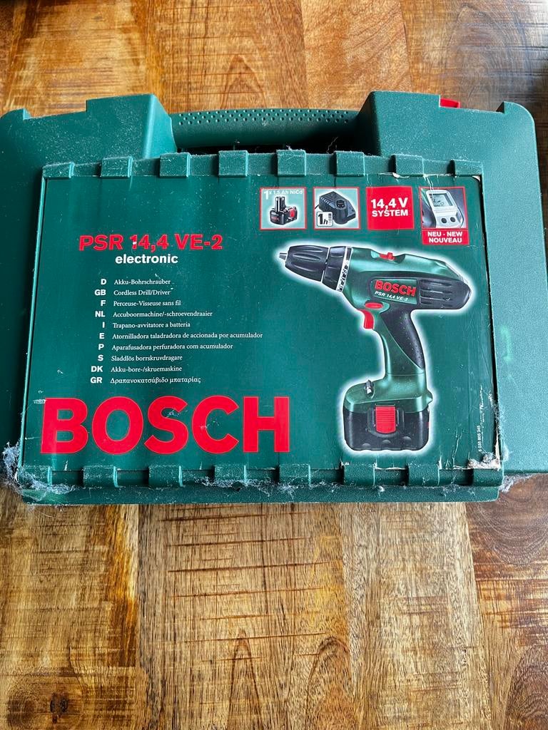 Bosch Accuboormachine PSR 14,4 VE-2 met koffer, Doe-het-zelf en Verbouw, Gereedschap | Boormachines, Gebruikt, Variabele snelheid