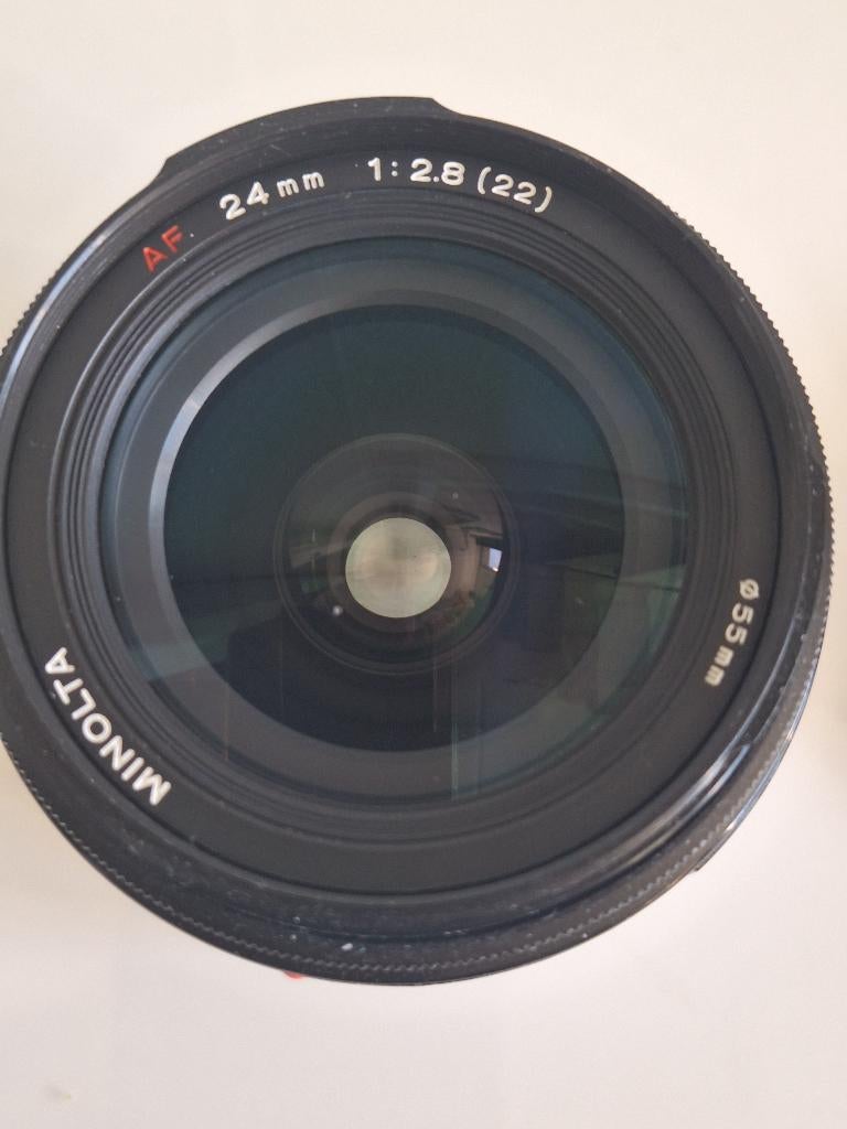 Minolta 24 mm F2.8 en 28 mm F2.8 prime lenzen, Ophalen of Verzenden, Gebruikt, Groothoeklens