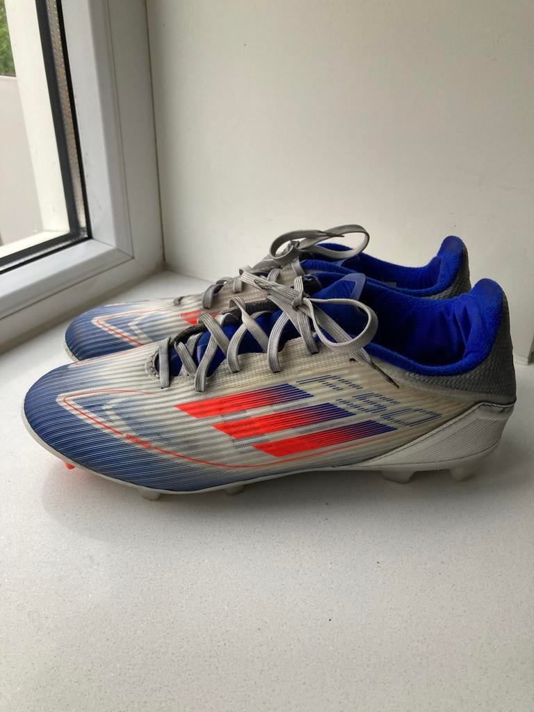 Adidas voetbalschoenen te koop!, Ophalen, Gebruikt, Schoenen