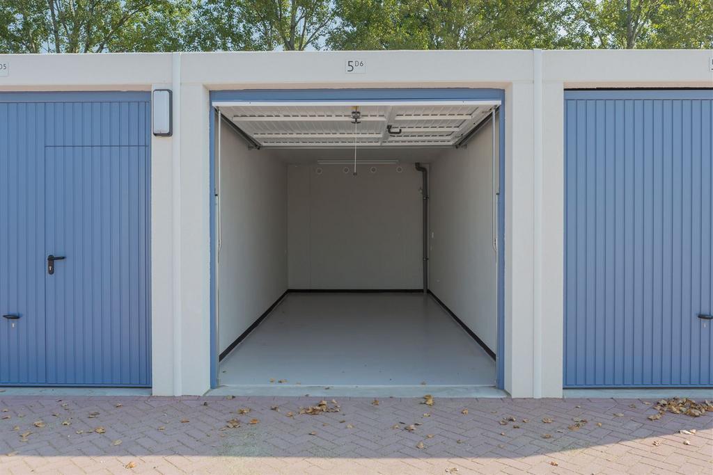Garage box met kantoor 21m2 (Cruquius), Huizen en Kamers, Garages en Parkeerplaatsen, Noord-Holland