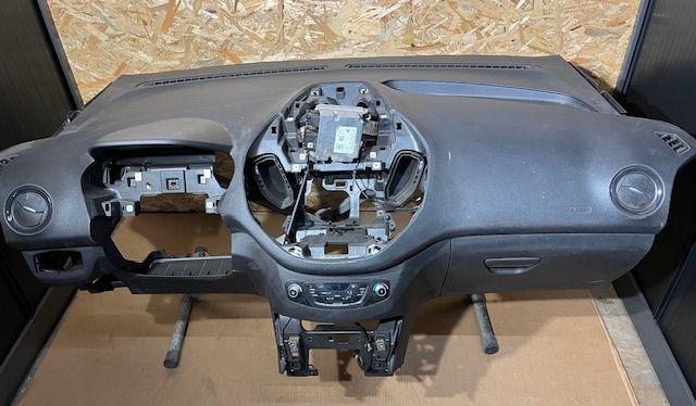 Dashboard ford connect jt76-14b321-cb, Ophalen, Gebruikt, -, -