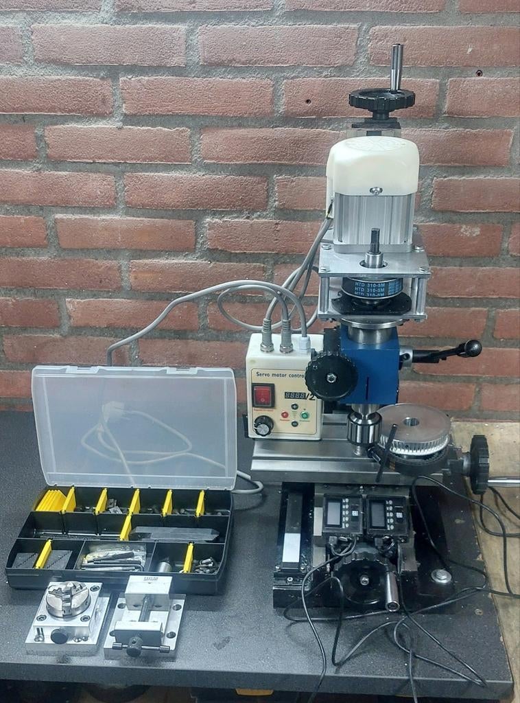 Compacte Boor Freesmachine met veel extra's, Ophalen, Gebruikt, Overige soorten, HBM machines