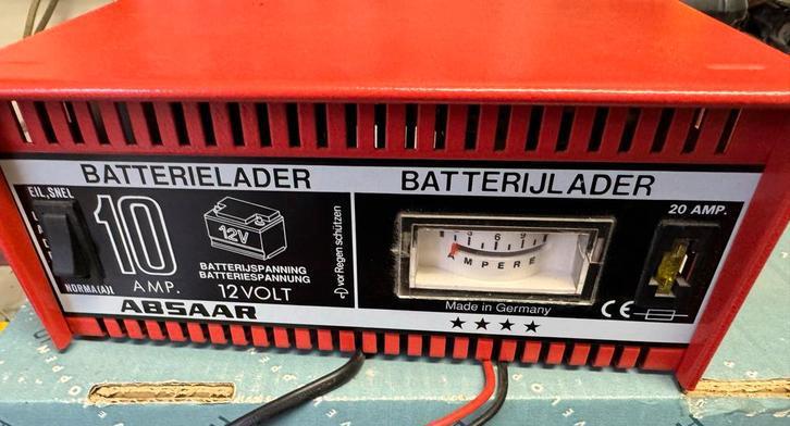 Absaar Acculader 12V 10A - Normaal/Snelladen, Auto-onderdelen, Accu's en Toebehoren, Universele onderdelen, Gebruikt, Ophalen