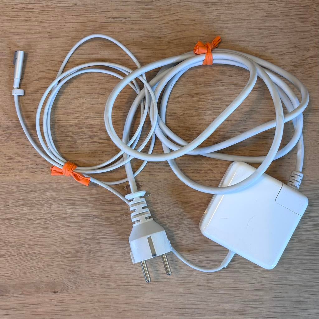 Originele MacBook Air oplader 45W MagSafe 1 (L-vorm, 5 pins), Ophalen of Verzenden, Gebruikt