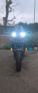 Aprilia Tuono 1000 R | LED verlichting | Mooi geluid, Motoren, Sportuitlaat, 2 cilinders, Motorrijbewijs A, Gebruikt