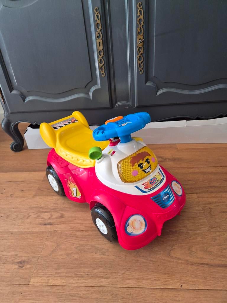 Loopwagen van het merk V-tech toet toet auto's, Ophalen, Gebruikt, 6 maanden tot 2 jaar