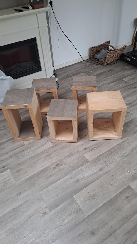 Krukjes van blank hout, Huis en Inrichting, Krukjes, Ophalen, Zo goed als nieuw, Hout