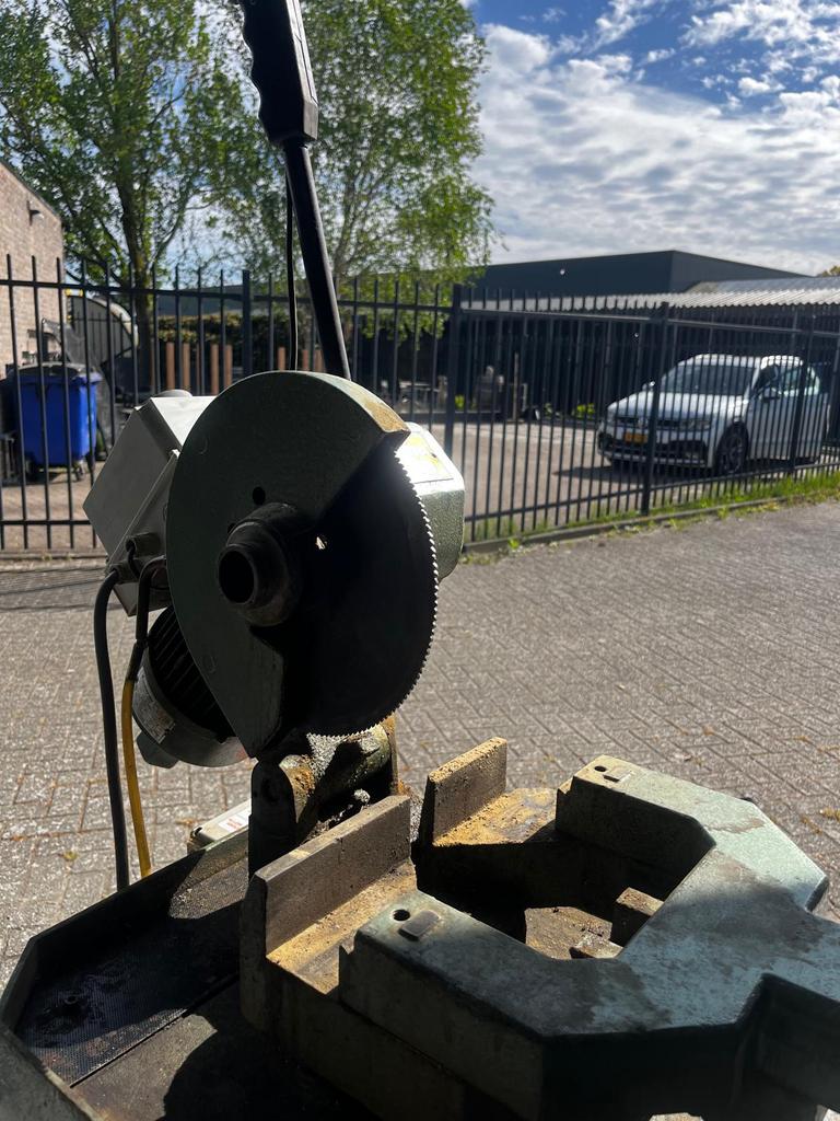 Huvema metaal afkortzaag, 70 mm of meer, Ophalen of Verzenden, Zo goed als nieuw, Afkortzaag