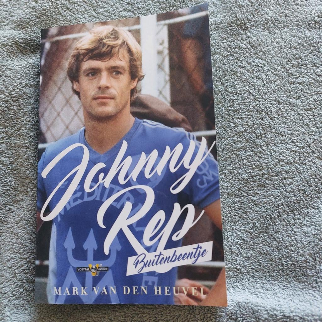 Johnny Rep Buitenbeentje - Mark van den Heuvel, Ophalen of Verzenden