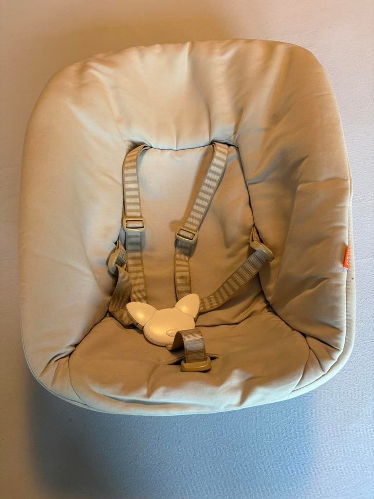 Tripp trapp new born zitje & 2 hoezen, Kinderen en Baby's, Kinderstoelen, Ophalen, Zo goed als nieuw, Overige typen