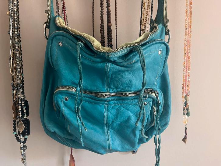Zadig en voltaire turquoise leren  tas, Sieraden, Tassen en Uiterlijk, Tassen | Damestassen, Gebruikt, Schoudertasje, Blauw, Ophalen of Verzenden
