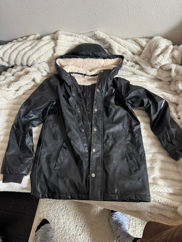 Kinder regenjas maat 146/152 zwart, Kinderen en Baby's, Kinderkleding | Maat 146, Ophalen of Verzenden, Zo goed als nieuw, Jongen of Meisje
