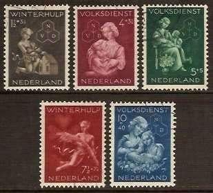 Nederland NVPH nr 423/7 gestempeld Winterhulp 1944, Postzegels en Munten, Postzegels | Nederland, Ophalen of Verzenden, Na 1940
