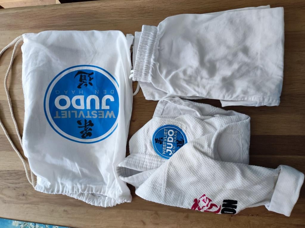Gloednieuw judopak van westvliet judo, Maat XS of kleiner, Ophalen of Verzenden, Nieuw, Judo