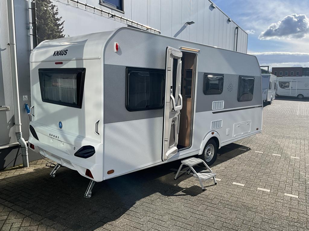 Knaus Sport 500 EU ENKELE BEDDEN, Caravans en Kamperen, Rondzit, Bedrijf, 5 tot 6 meter, Knaus
