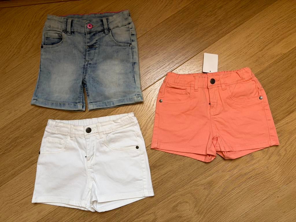 Pakket 3x korte broeken meisjes maat 128 ZGAN!, Ophalen of Verzenden, Zo goed als nieuw, Meisje, Broek