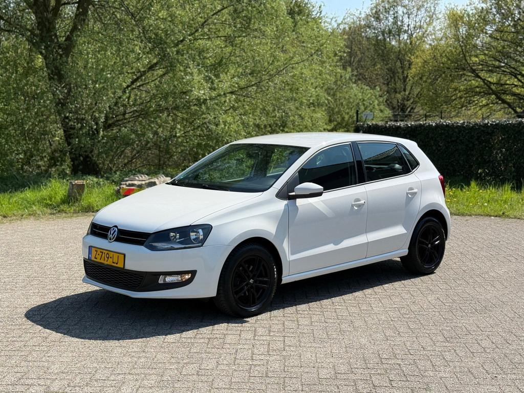 Volkswagen Polo 1.4-16V Highline CARPLAY I 86PK I NWE APK I, Auto's, Volkswagen, Voorwielaandrijving, 86 pk, Wit, Bedrijf