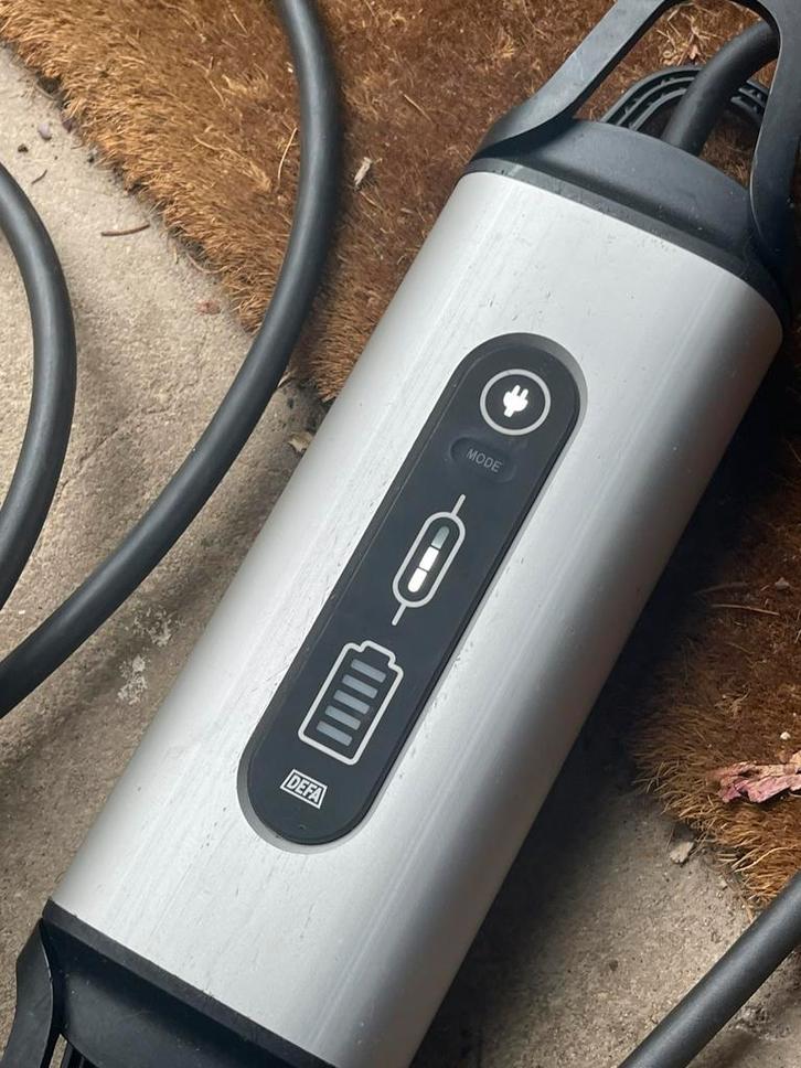 Autolader te koop: Defa emove thuislader voor stopcontact, Auto diversen, Laadpalen, Zo goed als nieuw, Laadkabel, Ophalen