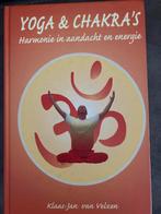 Yoga & Chakra's: Harmonie in aandacht en energie, Ophalen of Verzenden, Gelezen, Meditatie of Yoga, Instructieboek